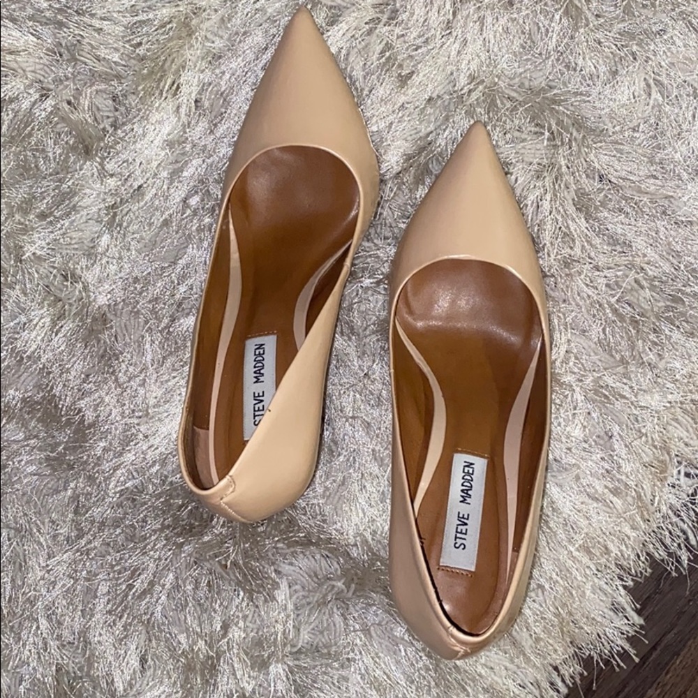 Steve Madden pumps